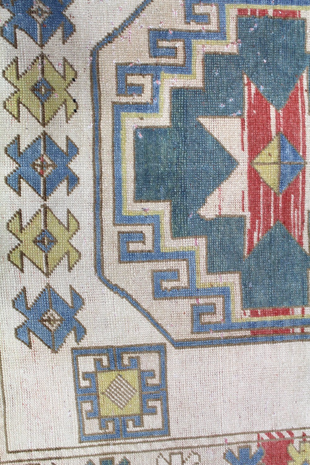 Vintage Sultanhan Handwoven Tribal Rug, J58748